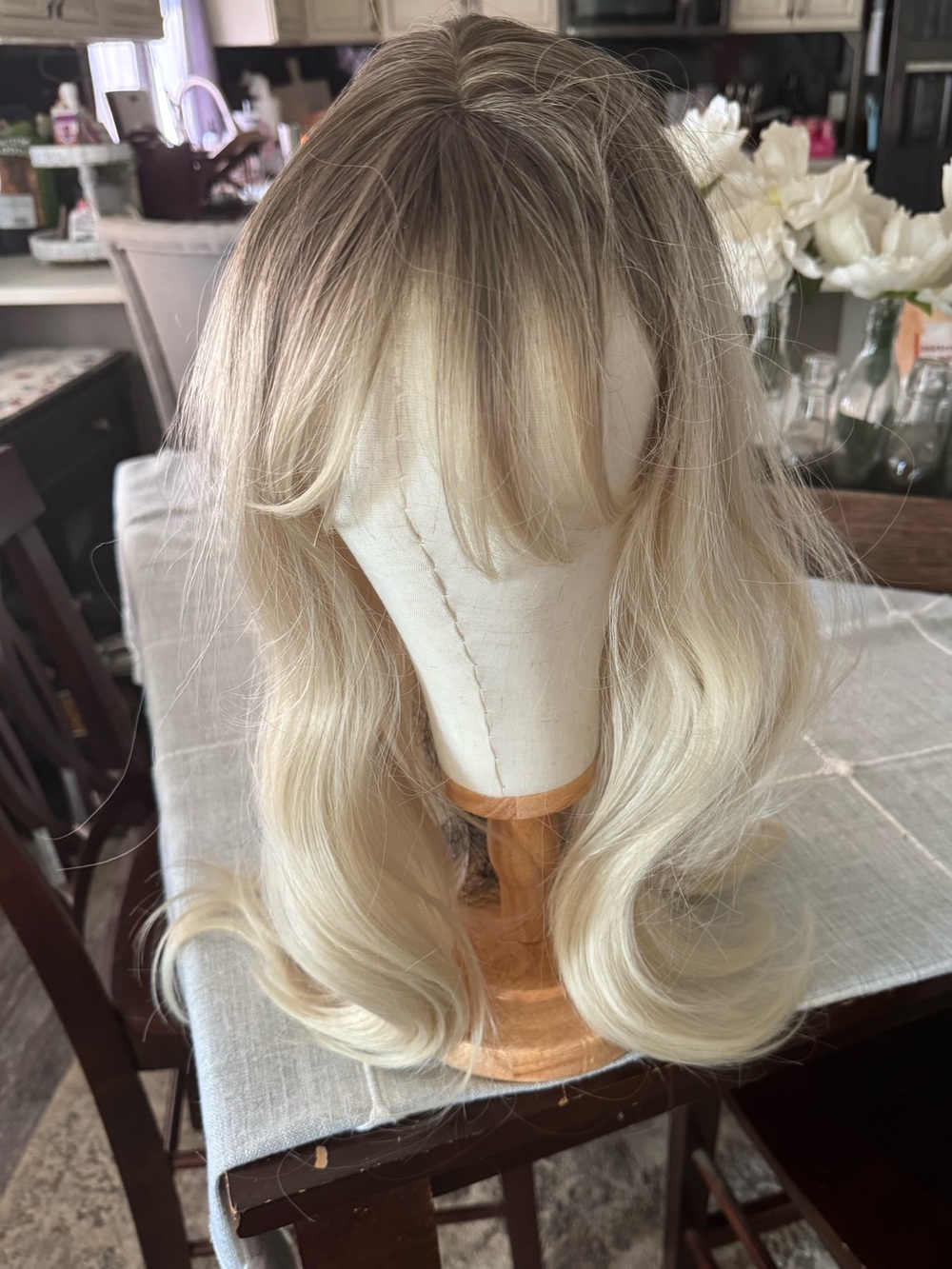 Blonde Women's Synthetic Wig with Natural Dark Roots